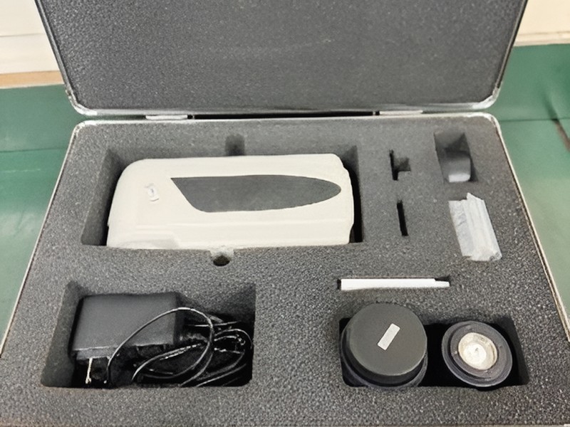 Plastic Injection Process Inspection - Colorimeter (handheld)